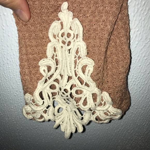 Top - Picture 4 of 4